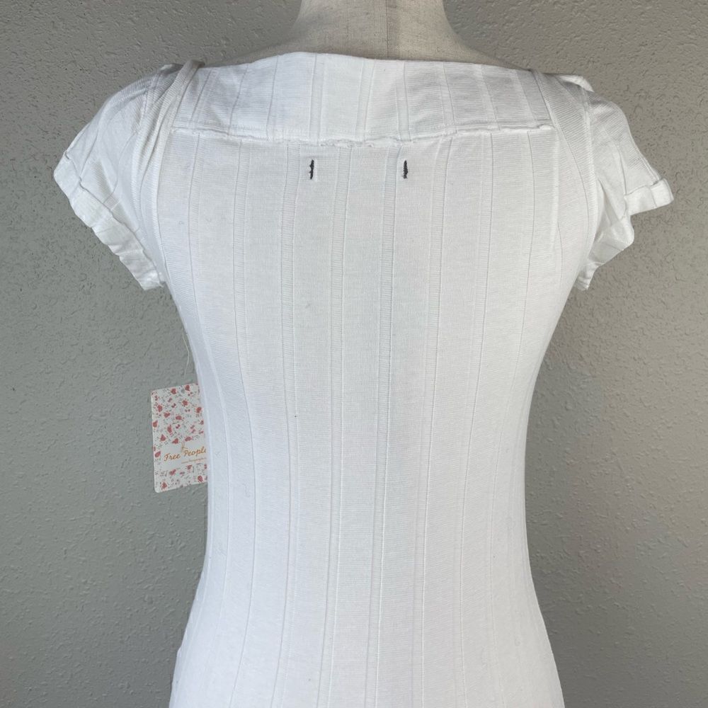 NWT We The Free White Short Sleeve Top Size S - Picture 6 of 8